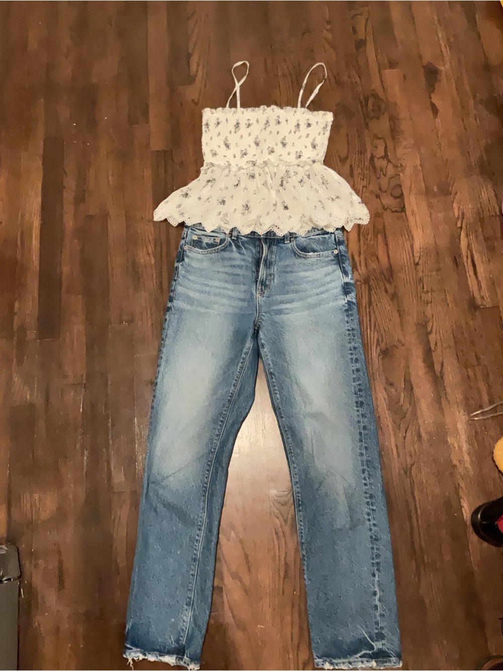 American Eagle Outfit- Floral Smocked top & High-Rise Straight Leg Jeans